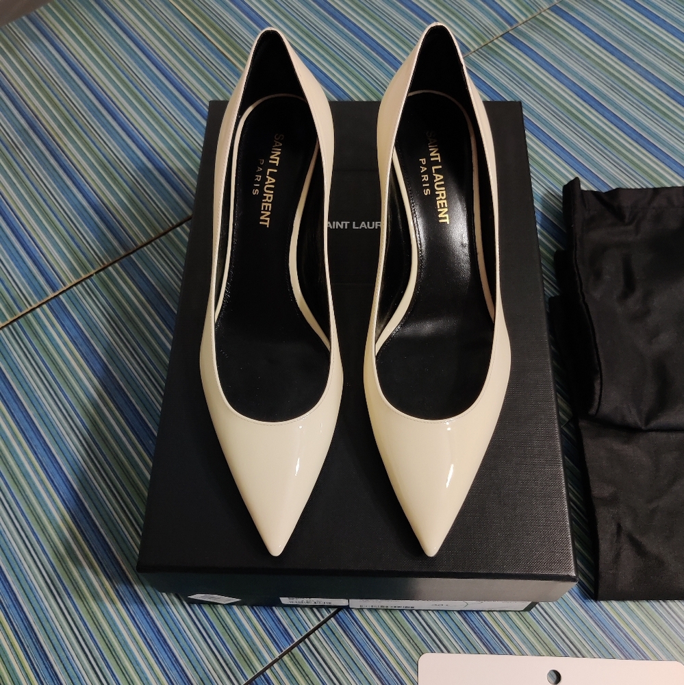 Saint Laurent, brand new, size 6 1/2 Charlotte 55 cream patent leather pump - Picture 2 of 8